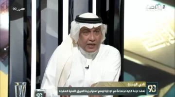 خوقير يكشف فيديو لعامل ملابس بنادي الوحدة يتقاضى 15 ألف ريال